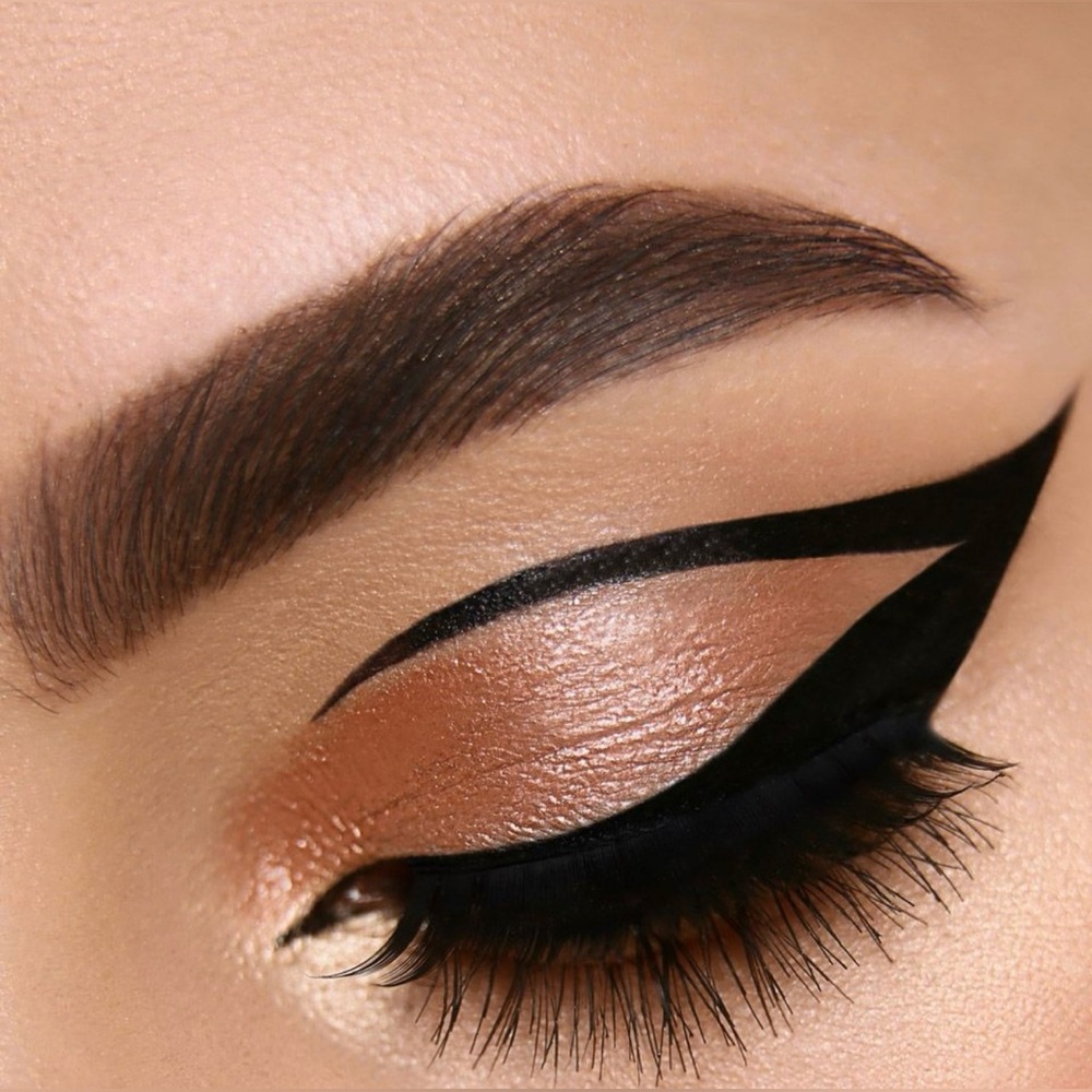 BELLAPIERRE COSMETICS
Liquid Eyeliner - BLACK - Picture 5 of 7